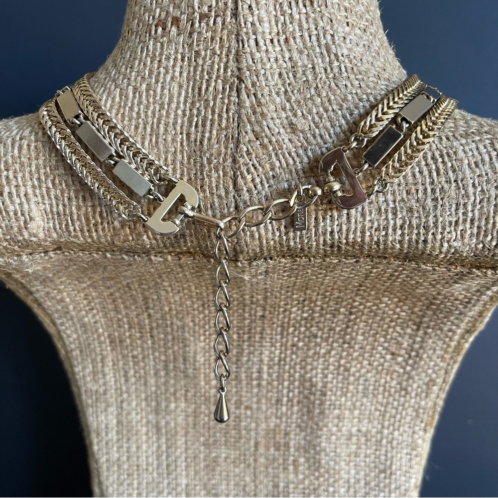 Vintage Monet Gold-Tone Layered Chain Necklace and Bracelet Set. - Picture 4 of 12